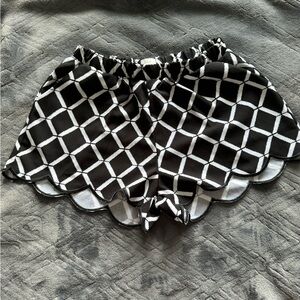 Mine Womens Pull On Shorts Size Medium Blue White Print Scallop Trim Pockets